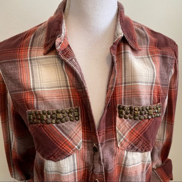 Abercrombie & Fitch Flannel Top With Beaded Pockets - Picture 2 of 6